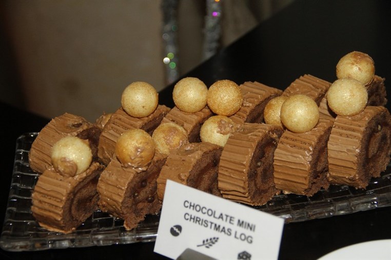 Festive Celebration at Cascade Lounge